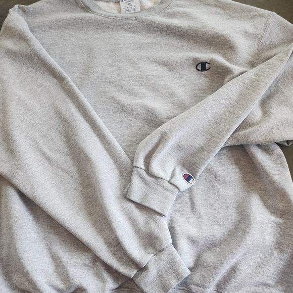 Champion Men's Gray Sweater - Picture 3 of 3